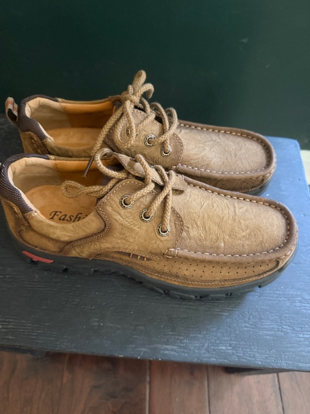Casual Men's Tan Lace-Up Boat Shoes